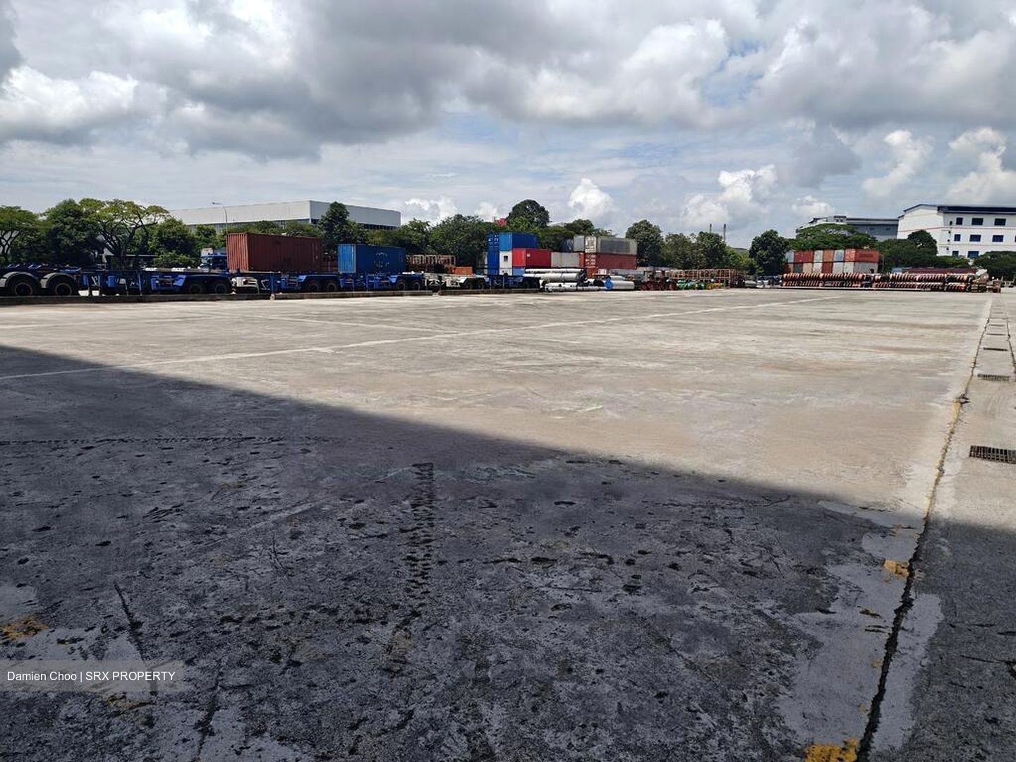 Gul Way (D22), Warehouse #485175411